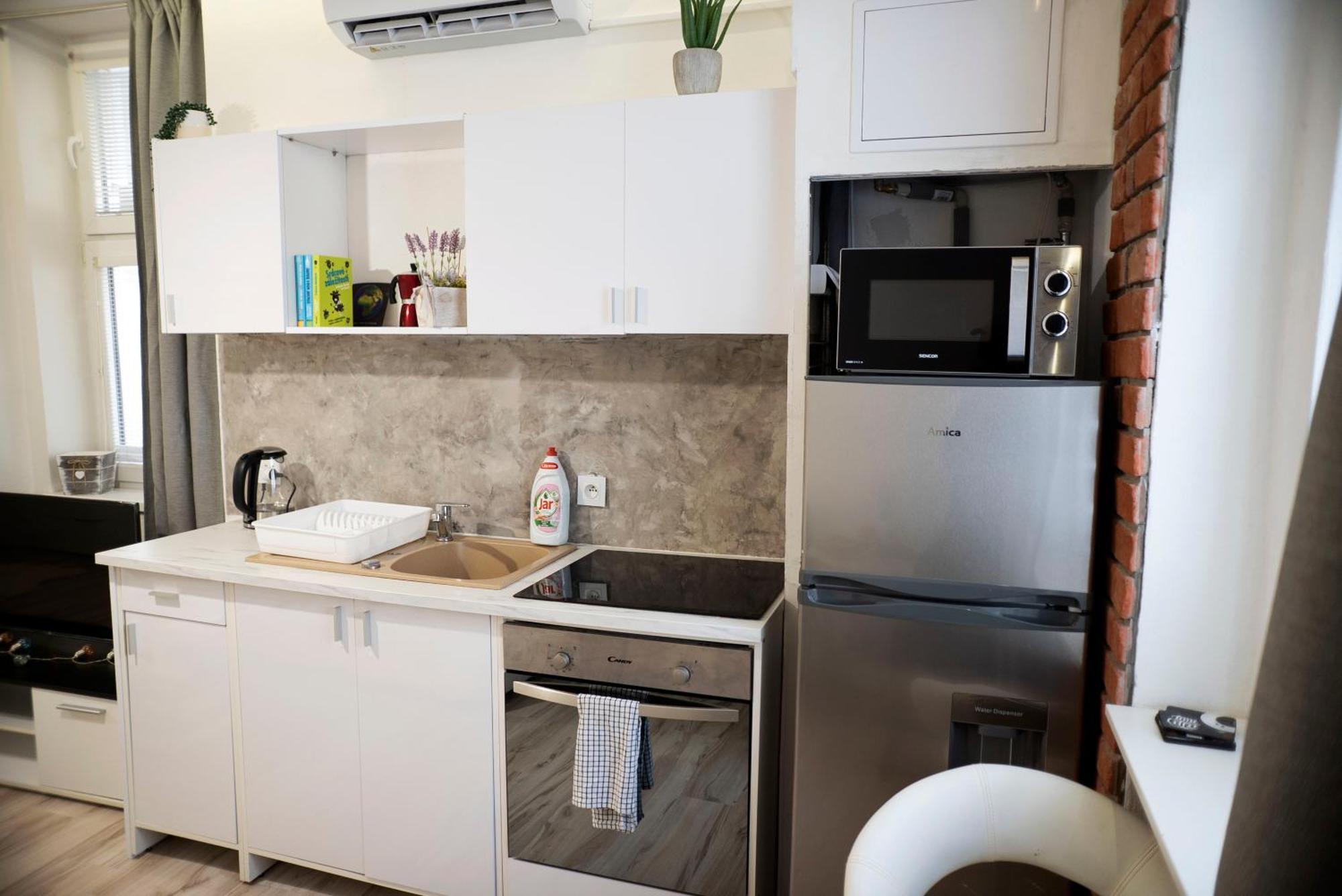 New Stylish Place For Couple Bratislava Esterno foto